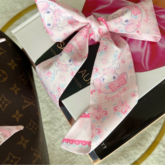 HELLO KITTY OR MY MELODY PINK TWILLY SCARF💕 - Picture 4 of 7